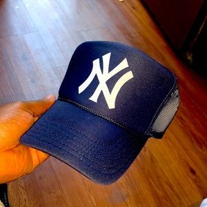 New York Yankees Trucker Hat